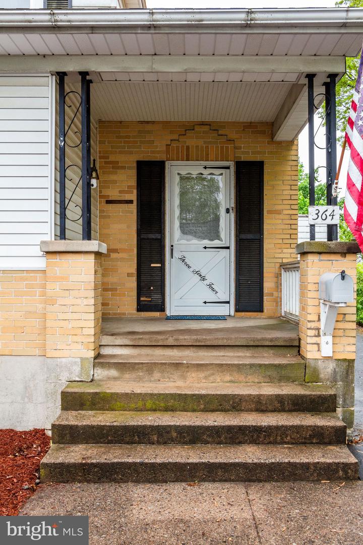 364 Northmont Ave