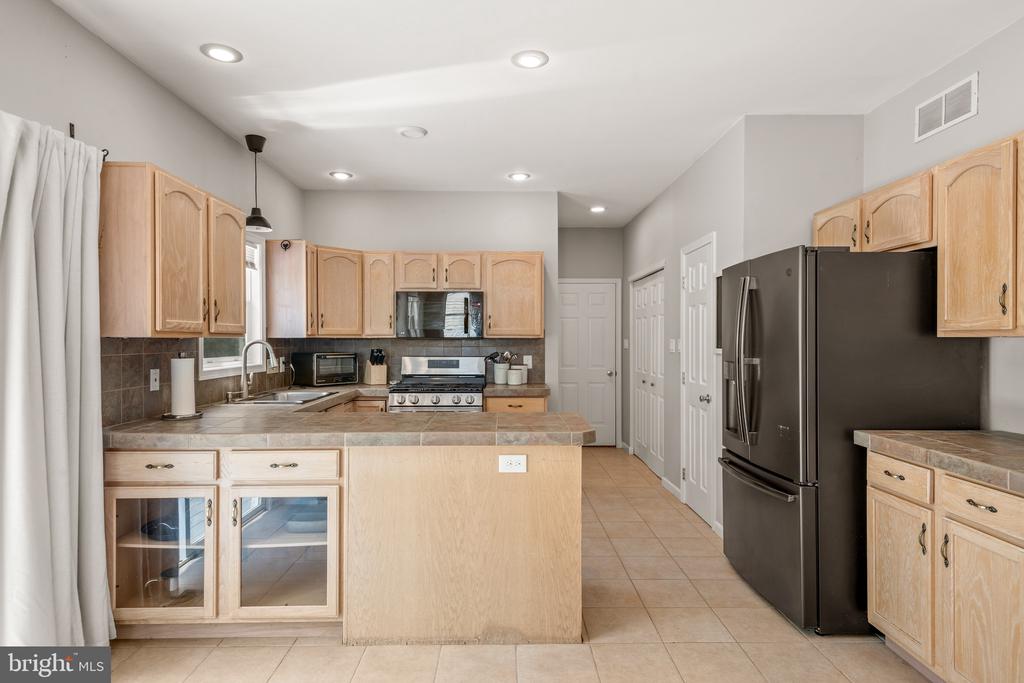 102 Serenity Ct