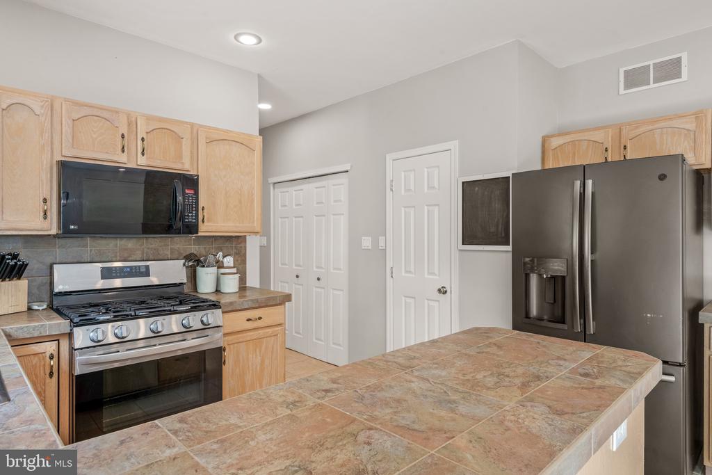 102 Serenity Ct