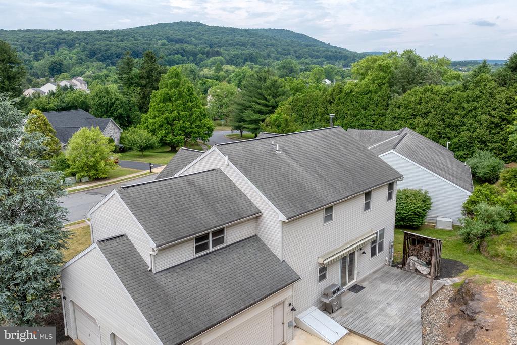 102 Serenity Ct