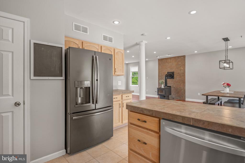 102 Serenity Ct
