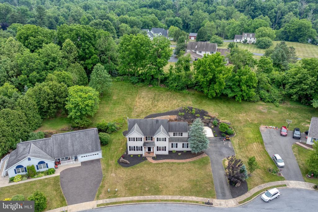 102 Serenity Ct