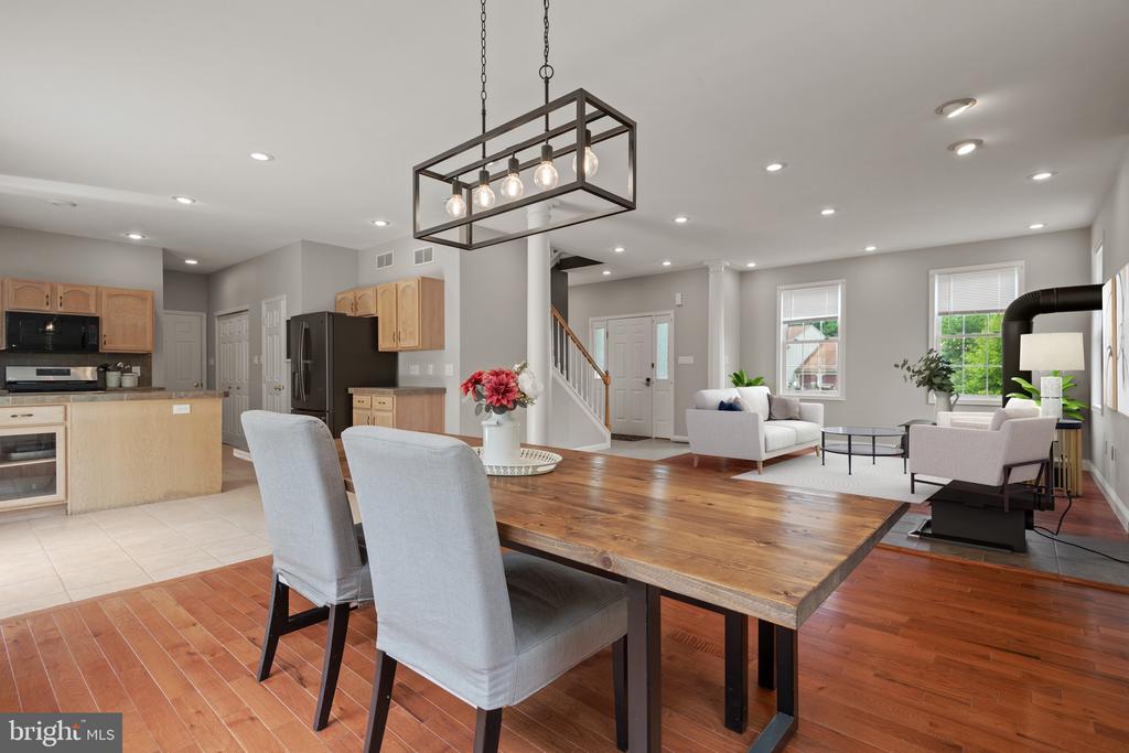 102 Serenity Ct