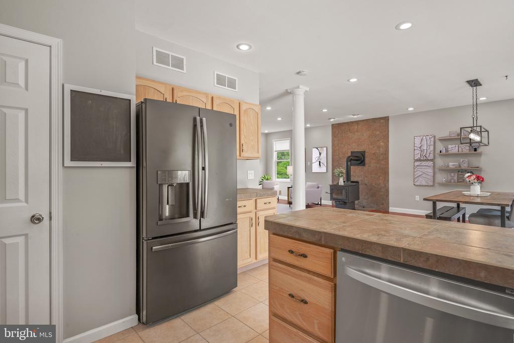 102 Serenity Ct