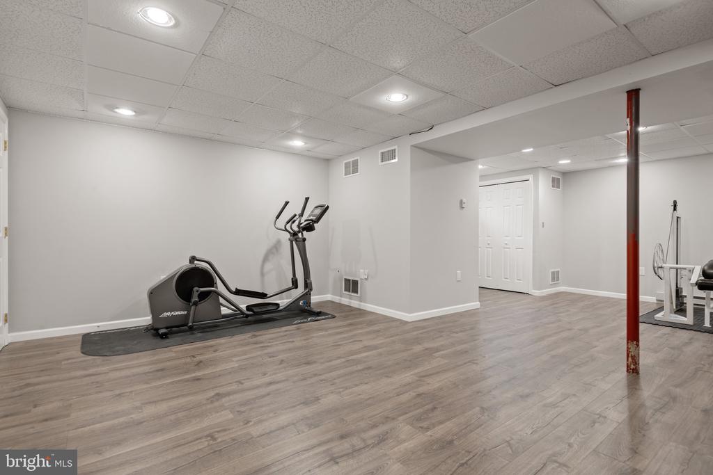 102 Serenity Ct