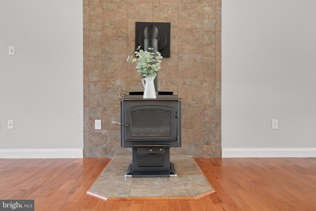 102 Serenity Ct