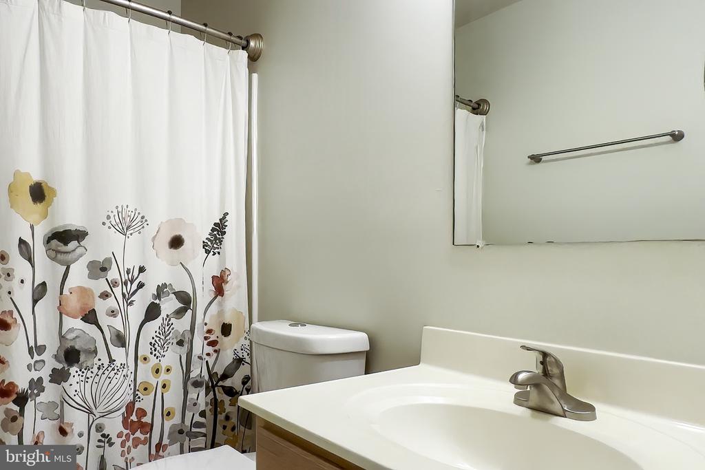 102 Serenity Ct