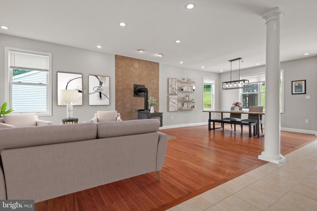 102 Serenity Ct