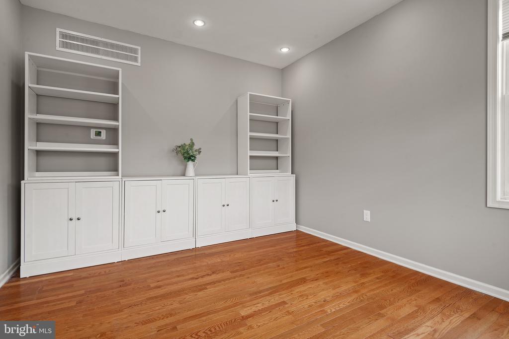 102 Serenity Ct
