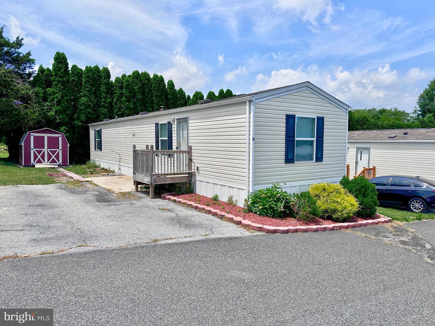 9 Woodland Ln