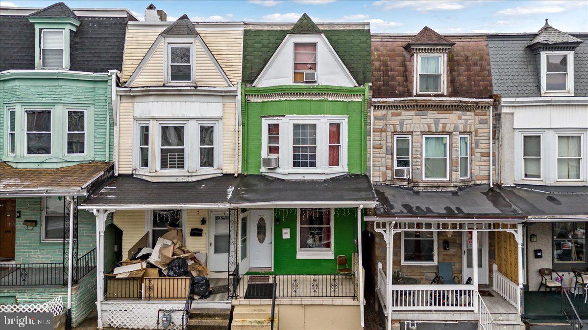 318 Hollenbach St