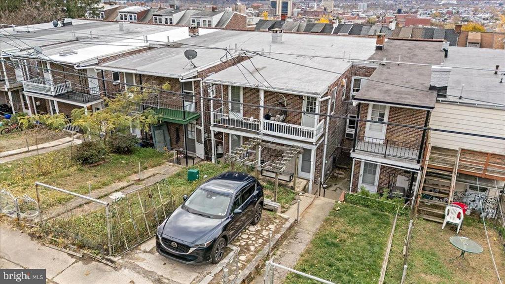 335 LINDEN STREET