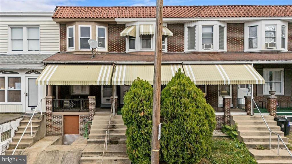 335 LINDEN STREET