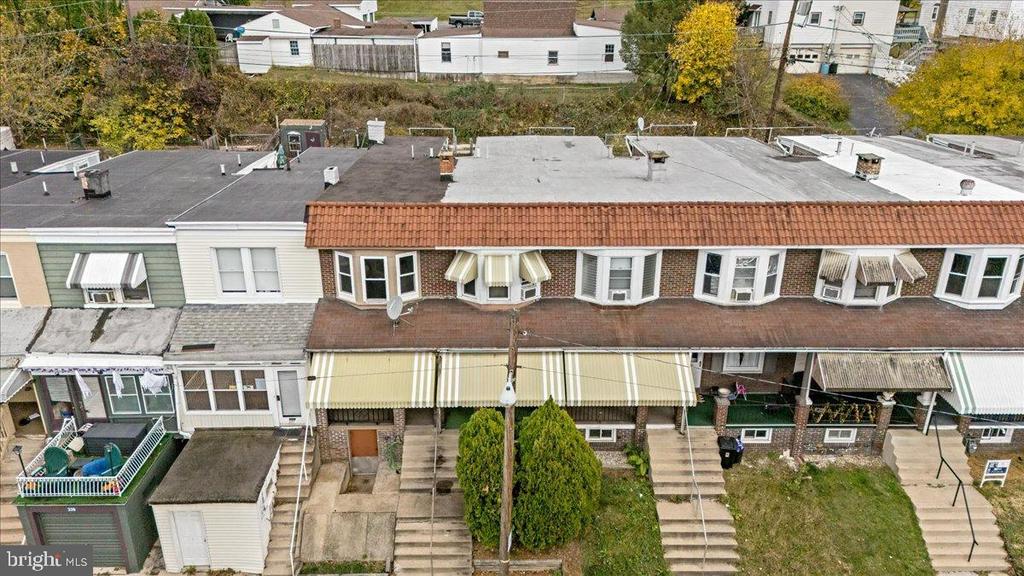 335 LINDEN STREET