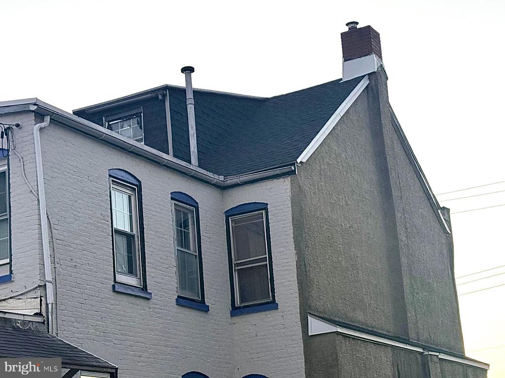 355 MCKNIGHT STREET