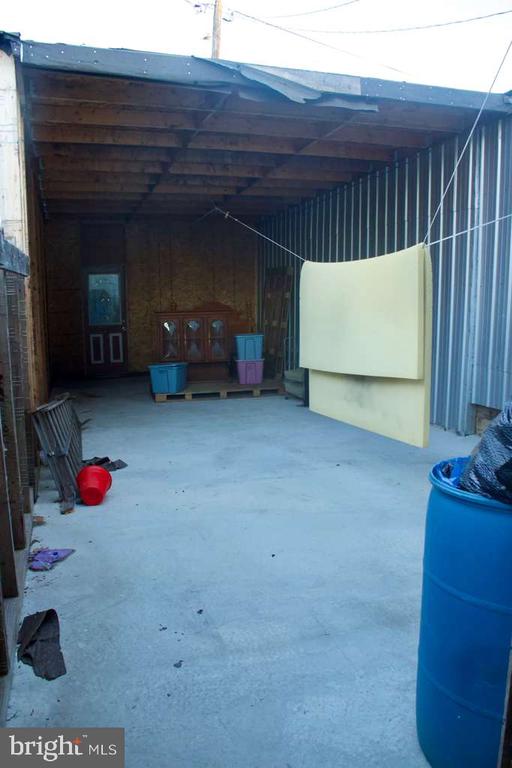 355 MCKNIGHT STREET