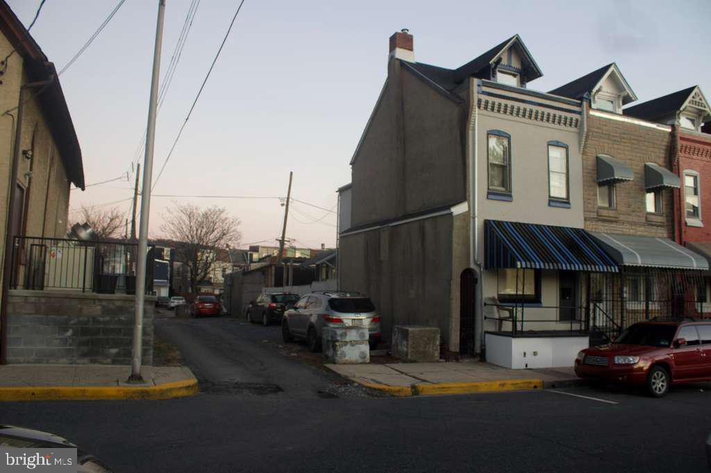 355 MCKNIGHT STREET