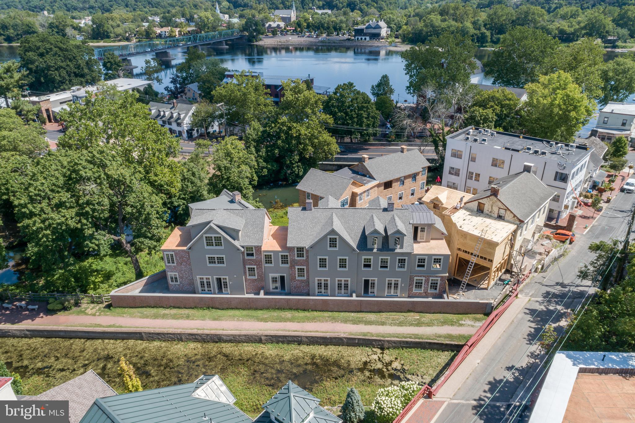 18 W MECHANIC STREET Unit: 6