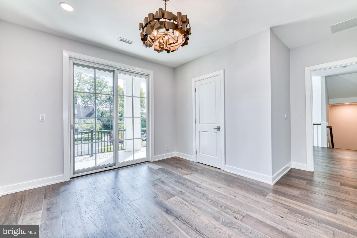 155 N Main STREET Unit: 6