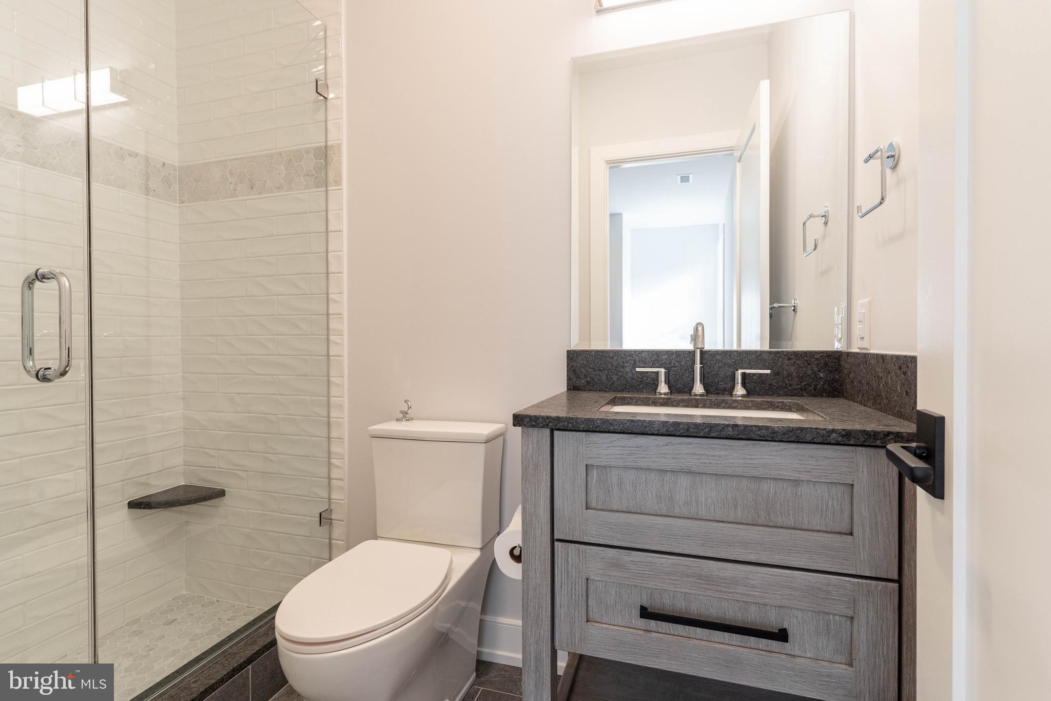 155 N Main STREET Unit: 6