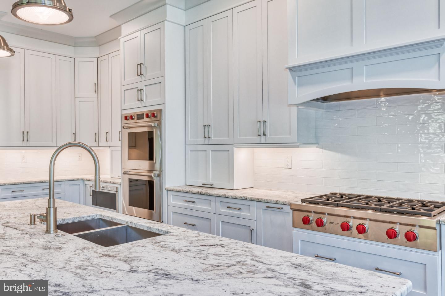 155 N Main STREET Unit: 6
