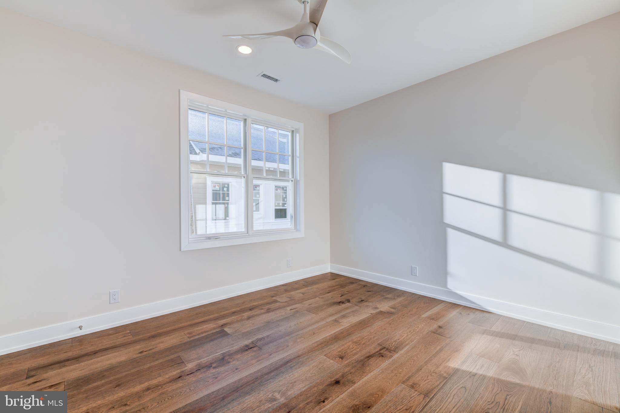 155 N Main STREET Unit: 6