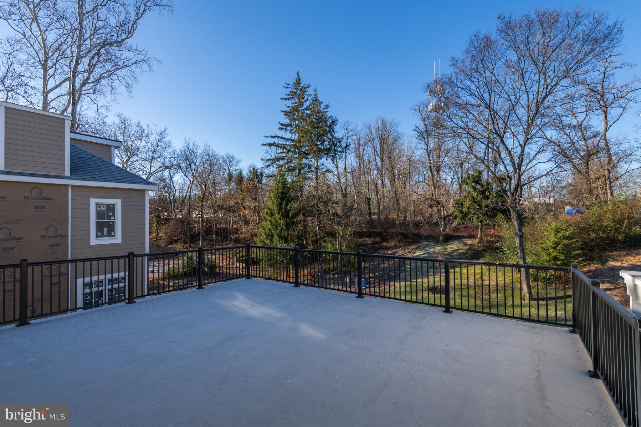 155 N Main STREET Unit: 6