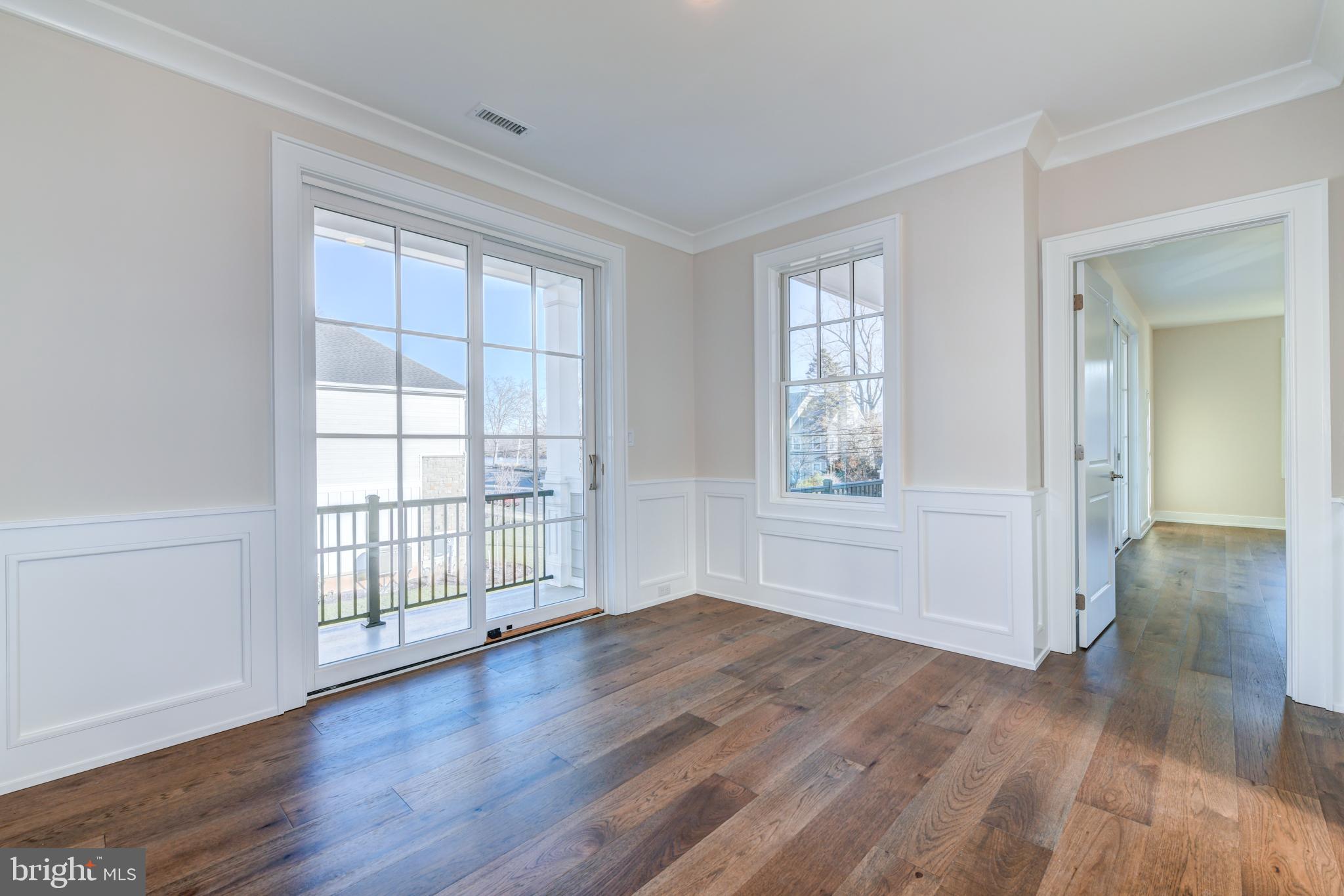 155 N Main STREET Unit: 6