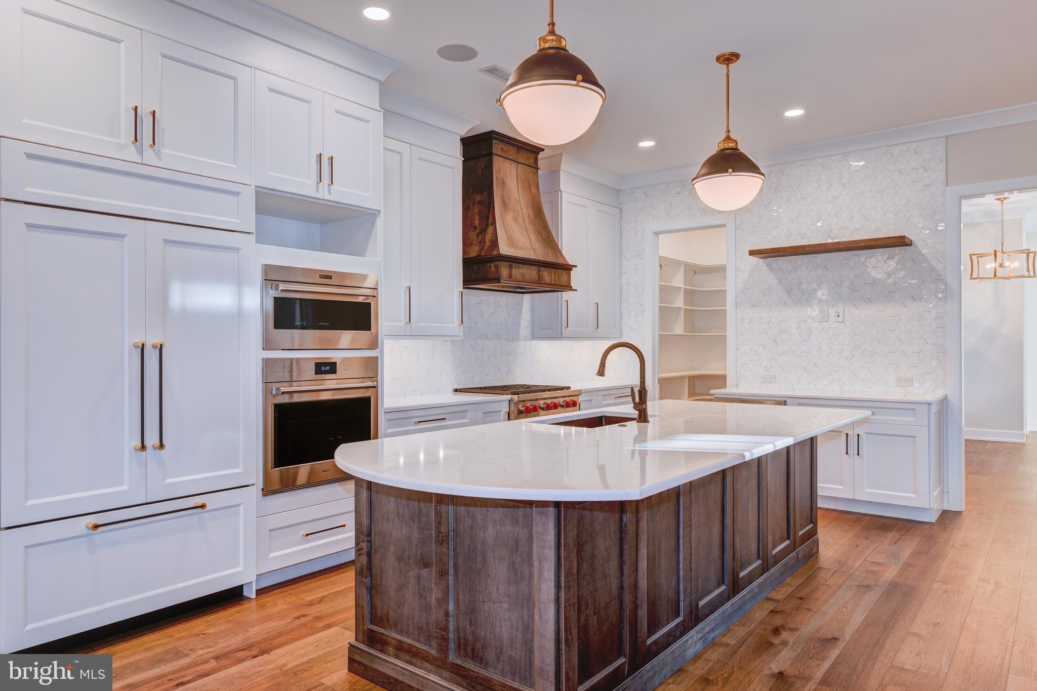 155 N Main STREET Unit: 6