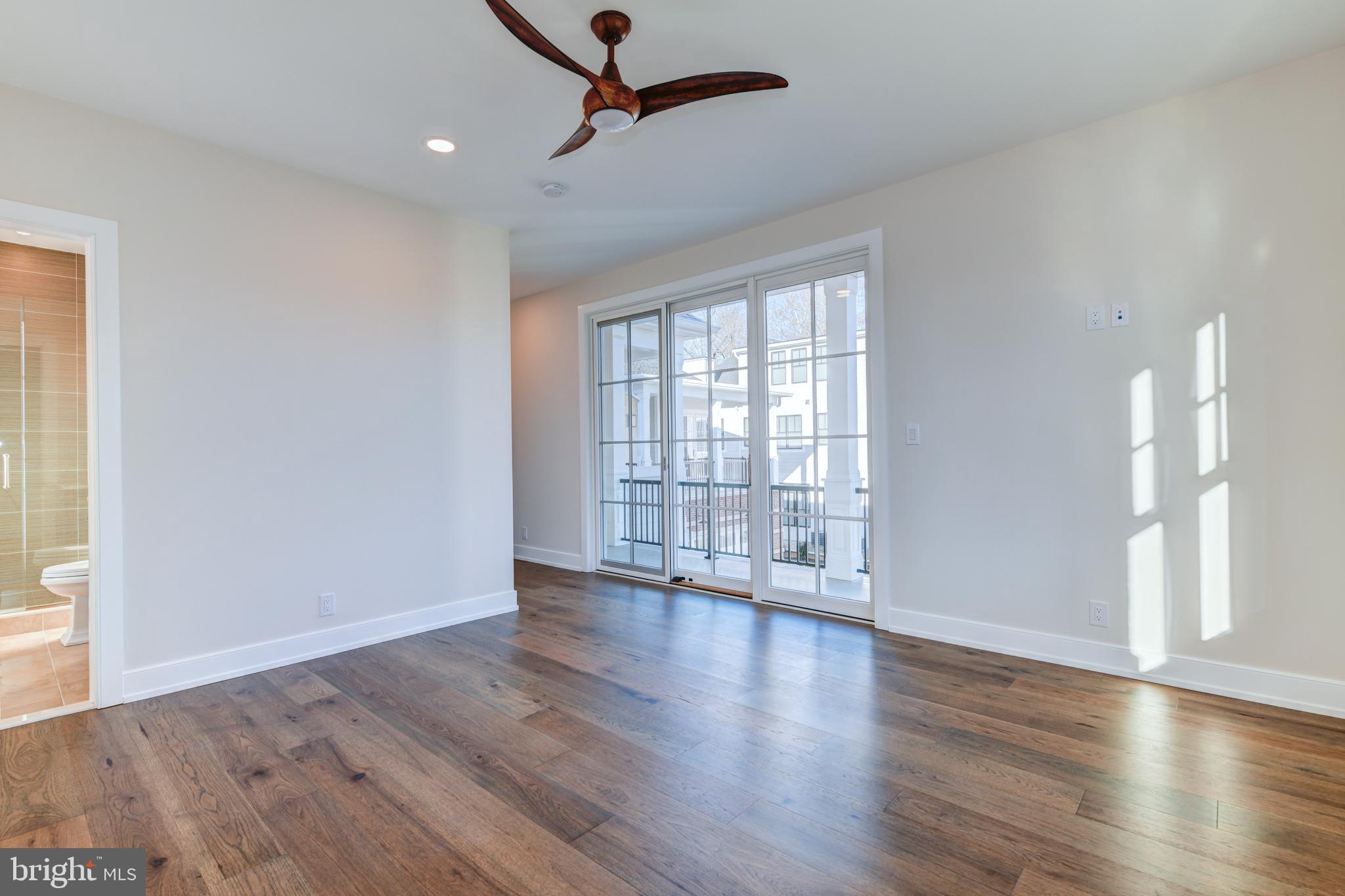 155 N Main STREET Unit: 6