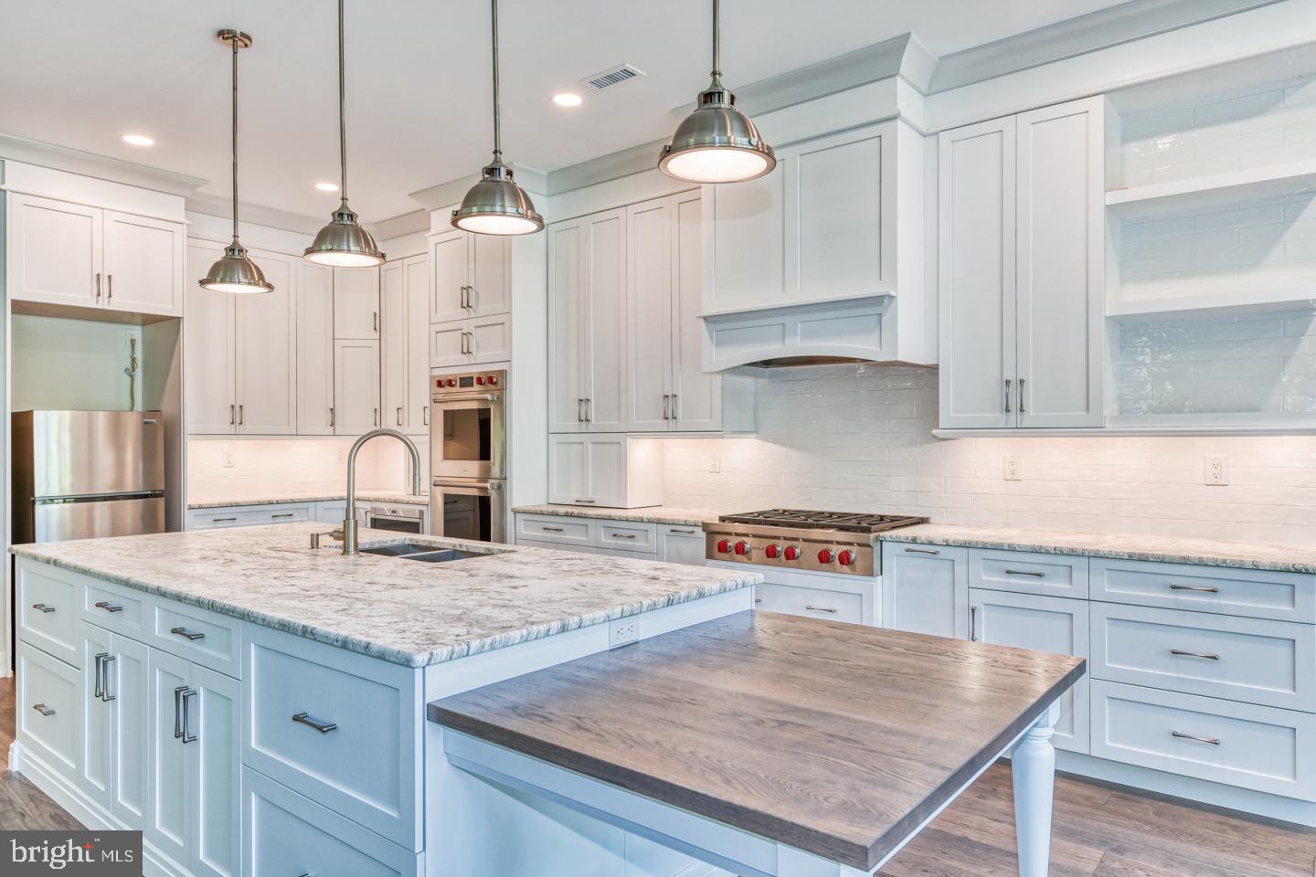 155 N Main STREET Unit: 6
