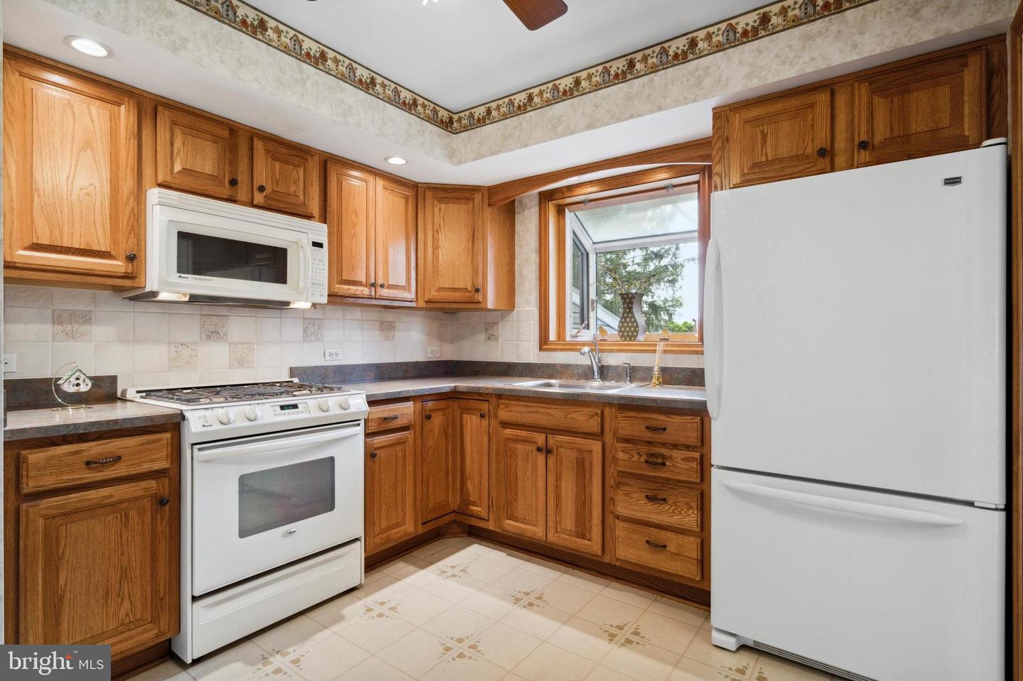 742 Cheryl Dr
