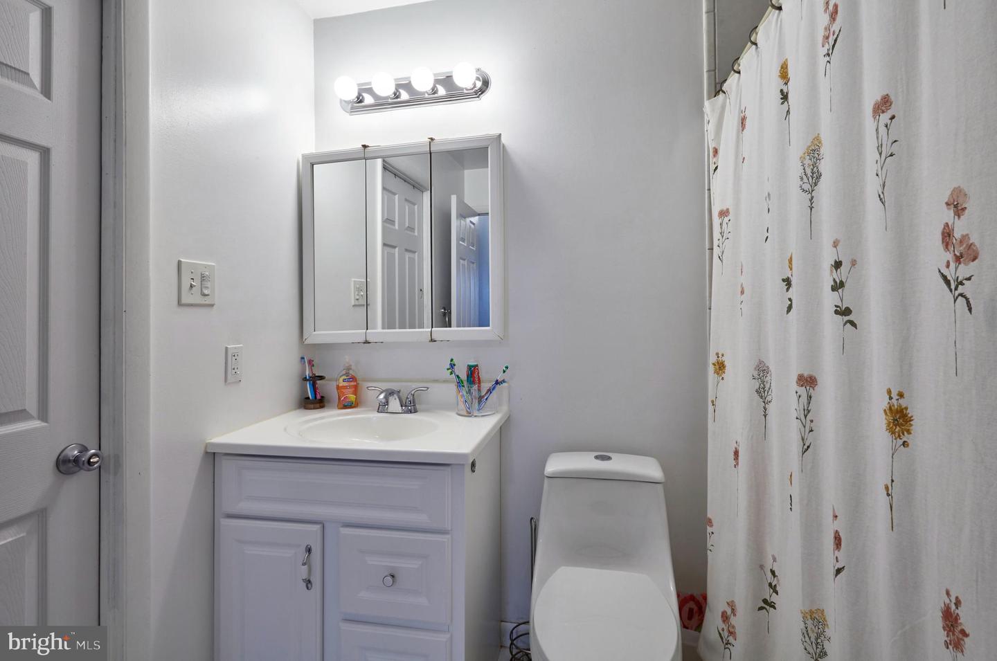 6437 Thomas Paine Ct