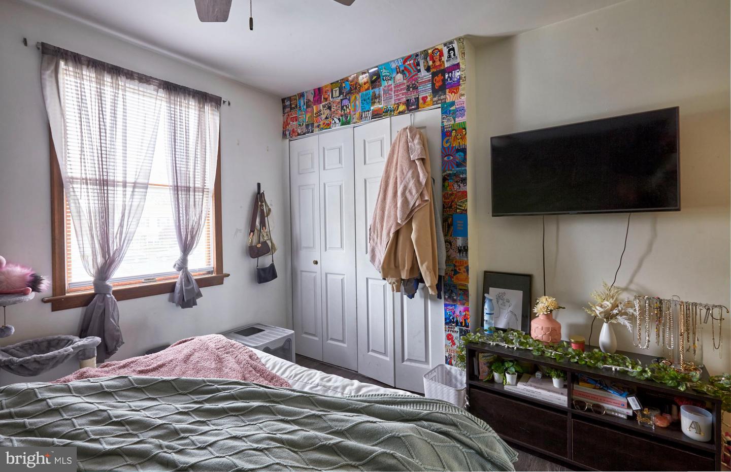 6437 Thomas Paine Ct