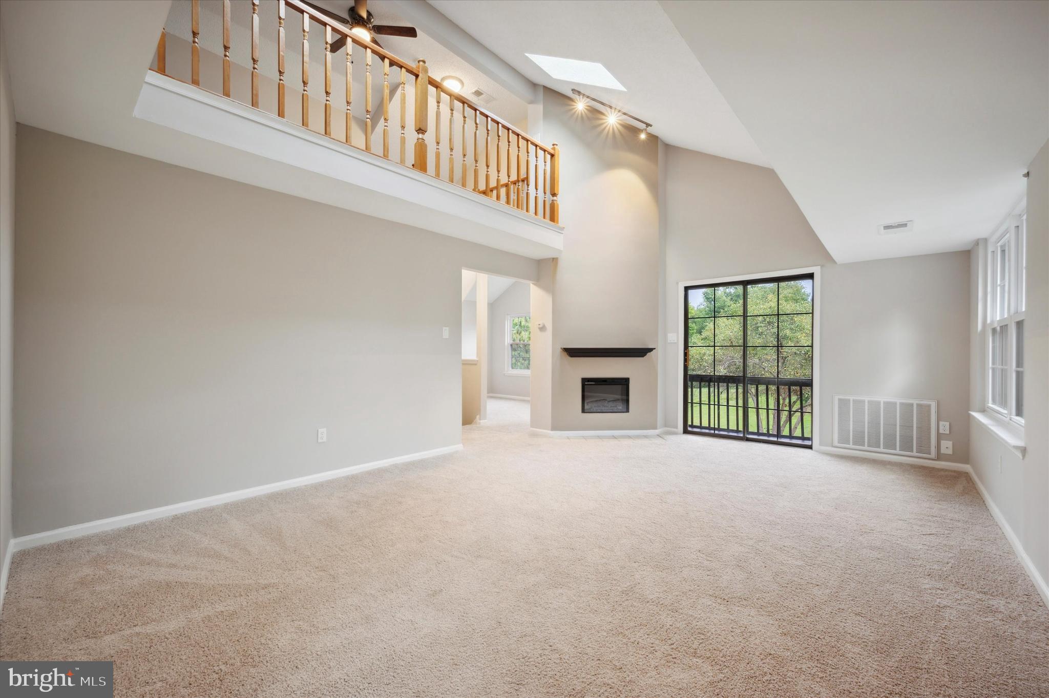 454 Redbud Ct