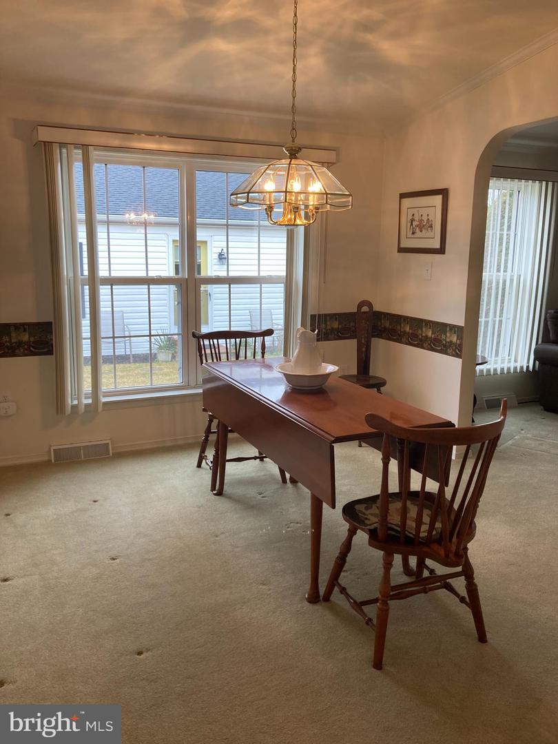 530 Honeysuckle Ct