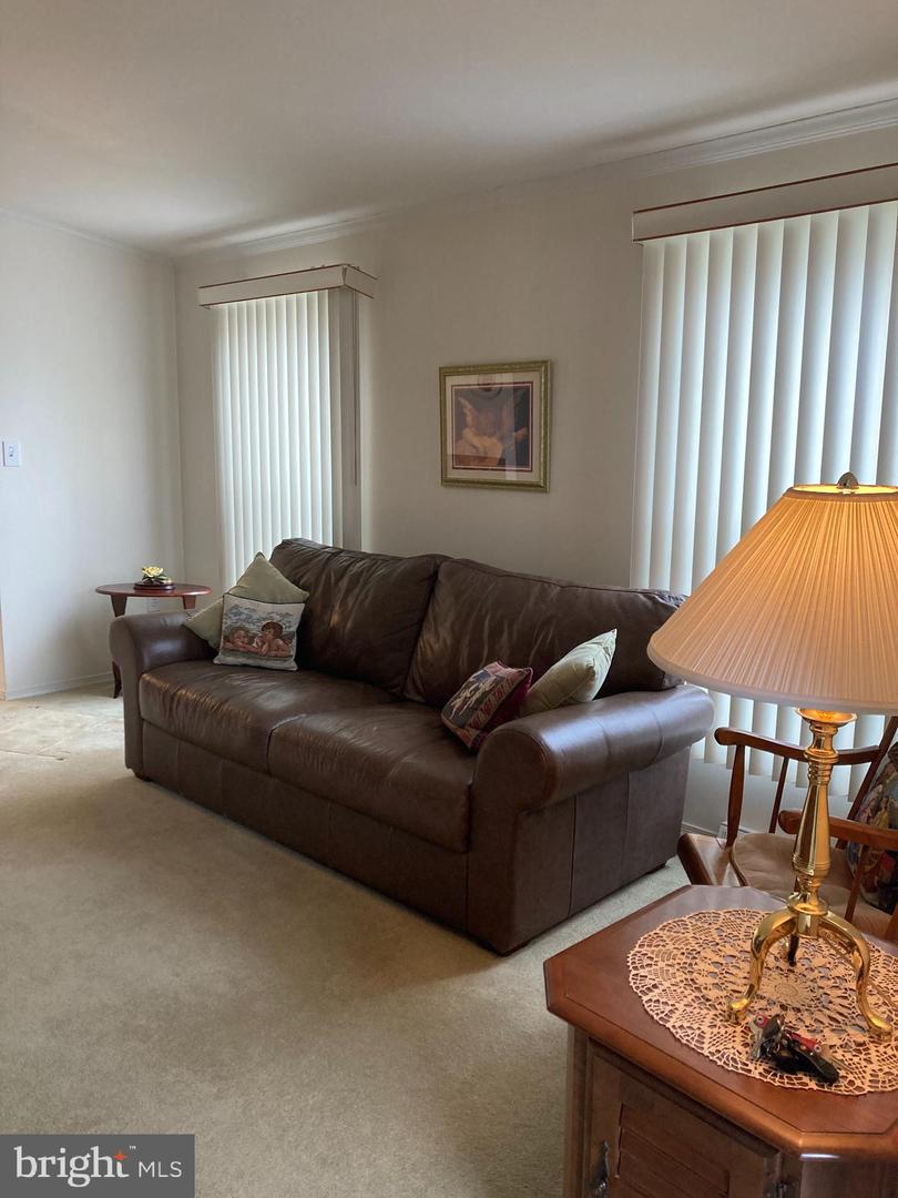 530 Honeysuckle Ct