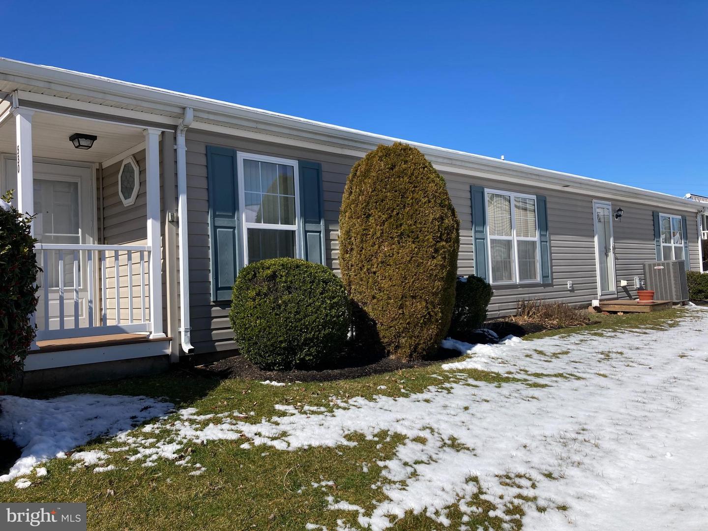 530 Honeysuckle Ct