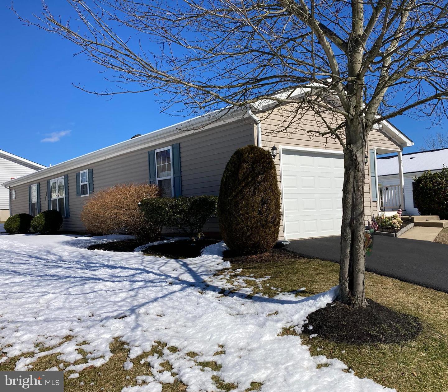 530 Honeysuckle Ct