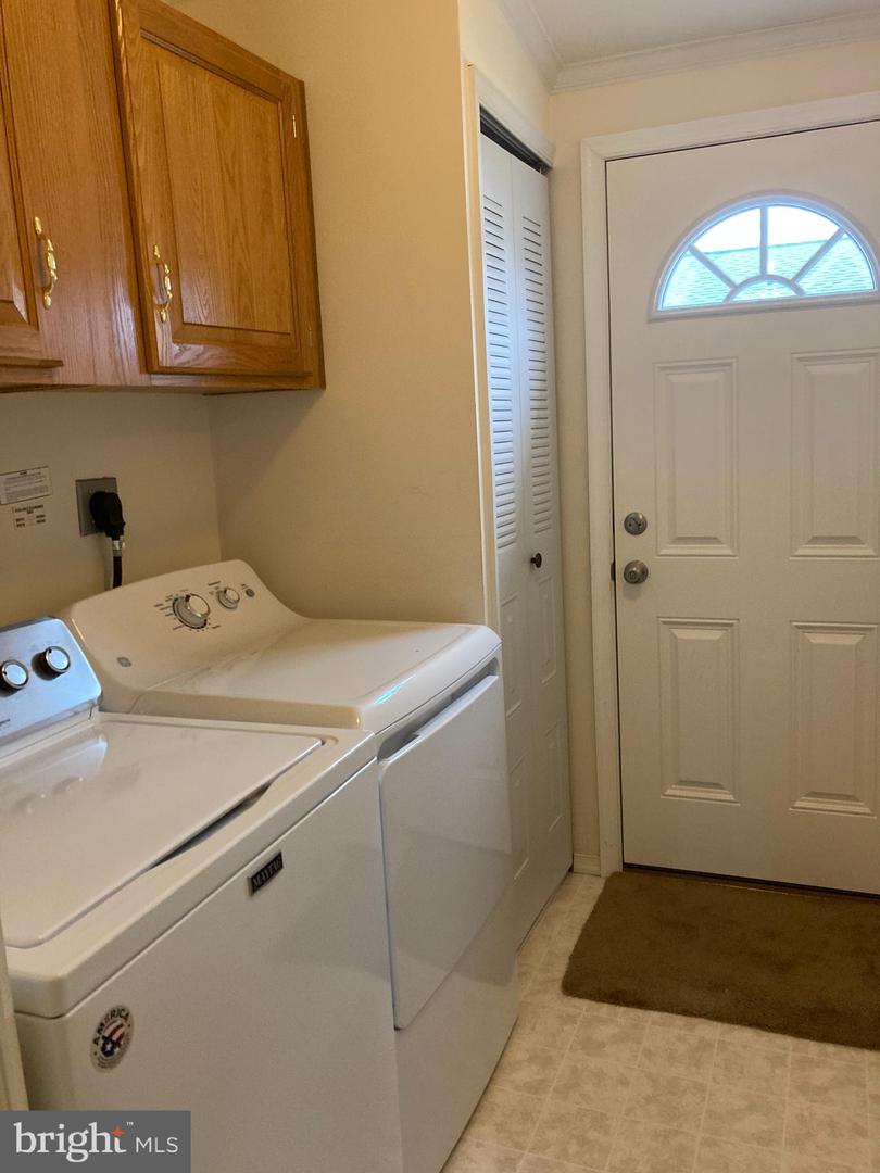 530 Honeysuckle Ct