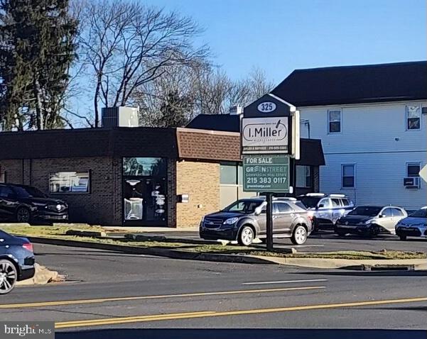 325 BUSTLETON PIKE
