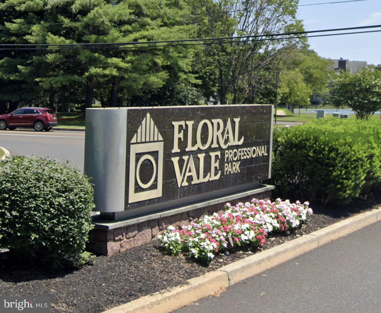 410 FLORAL VALE BOULEVARD