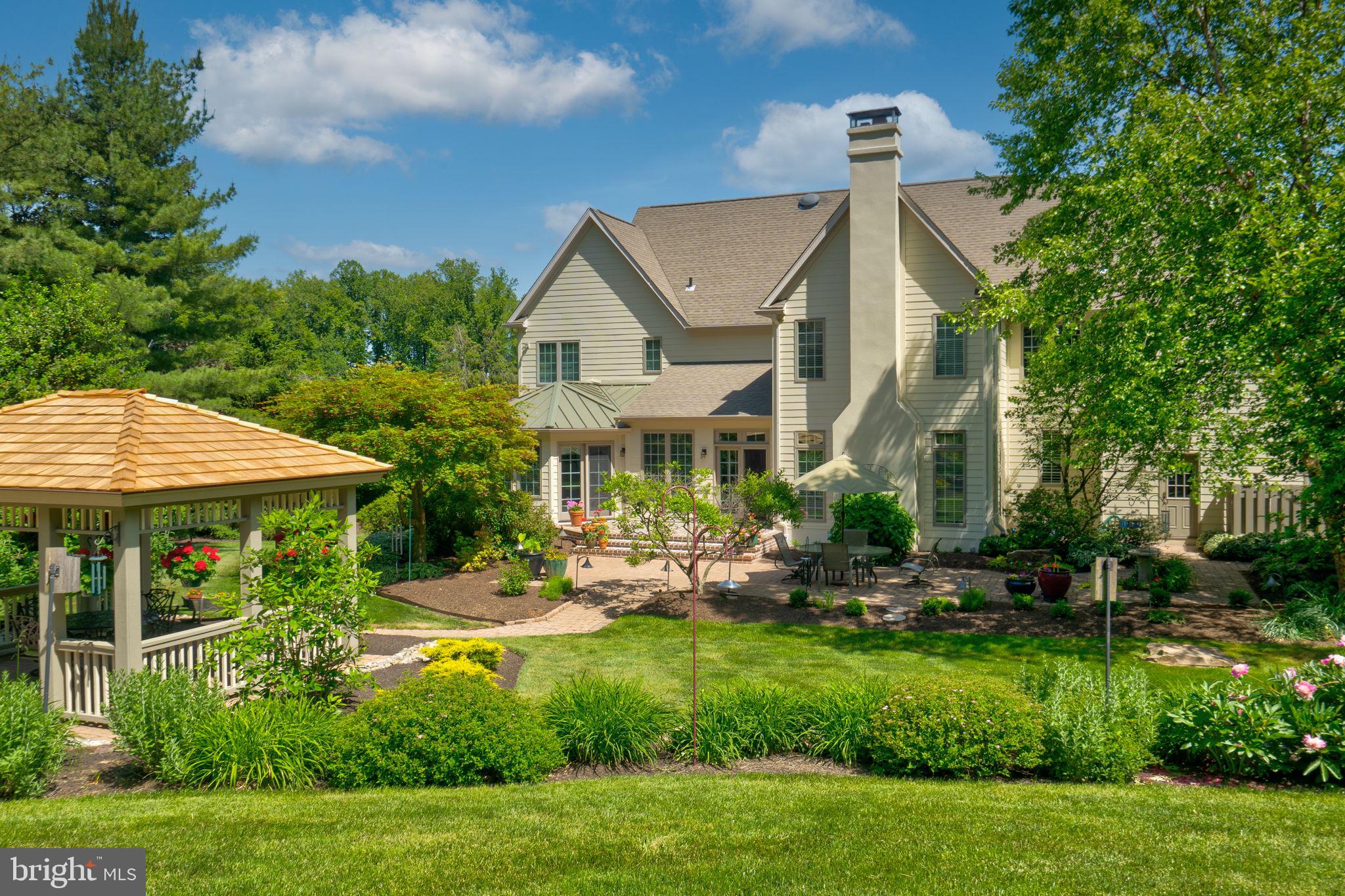 4240 Erica Dr