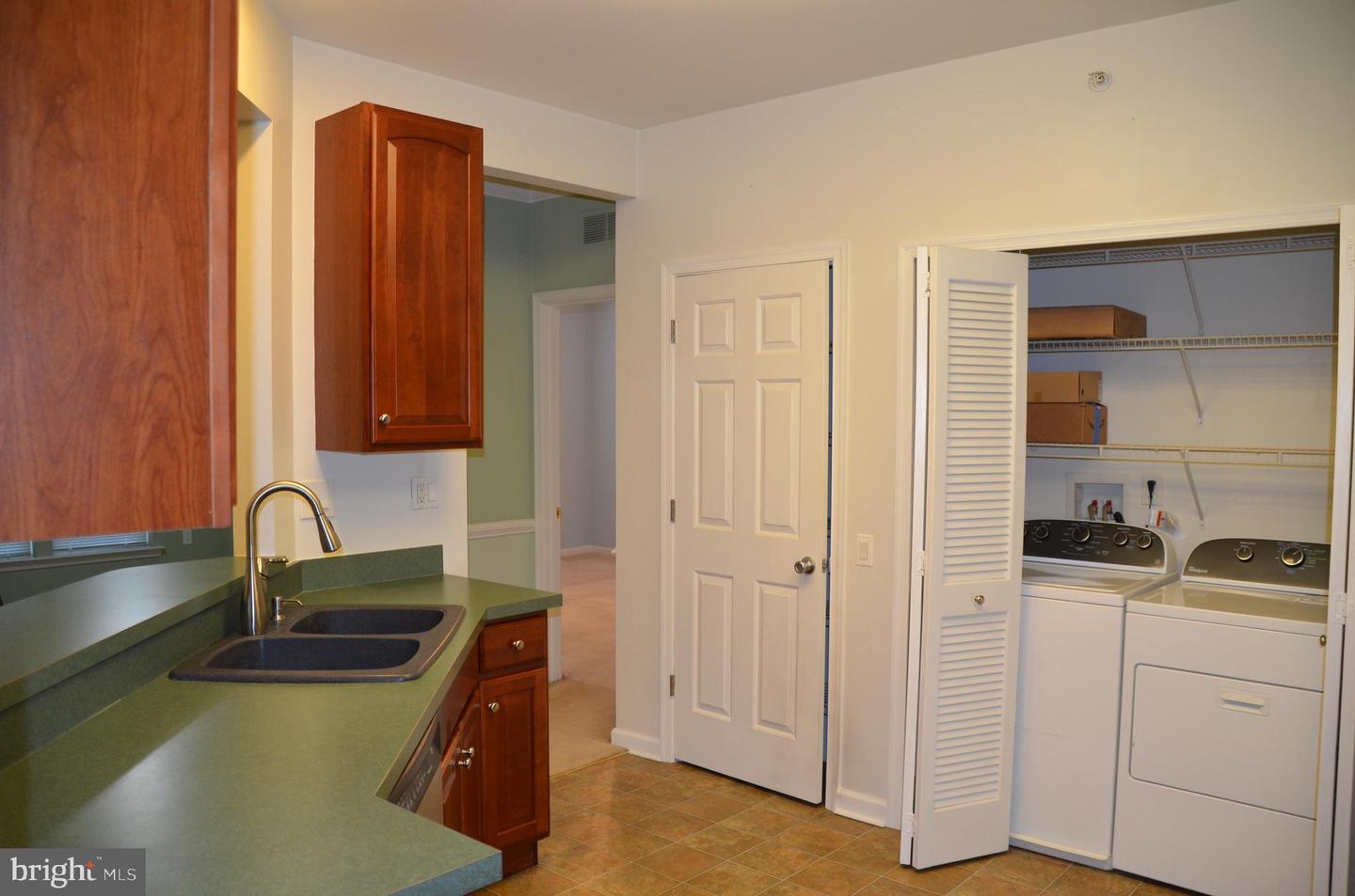 200 Evodia Cir #203