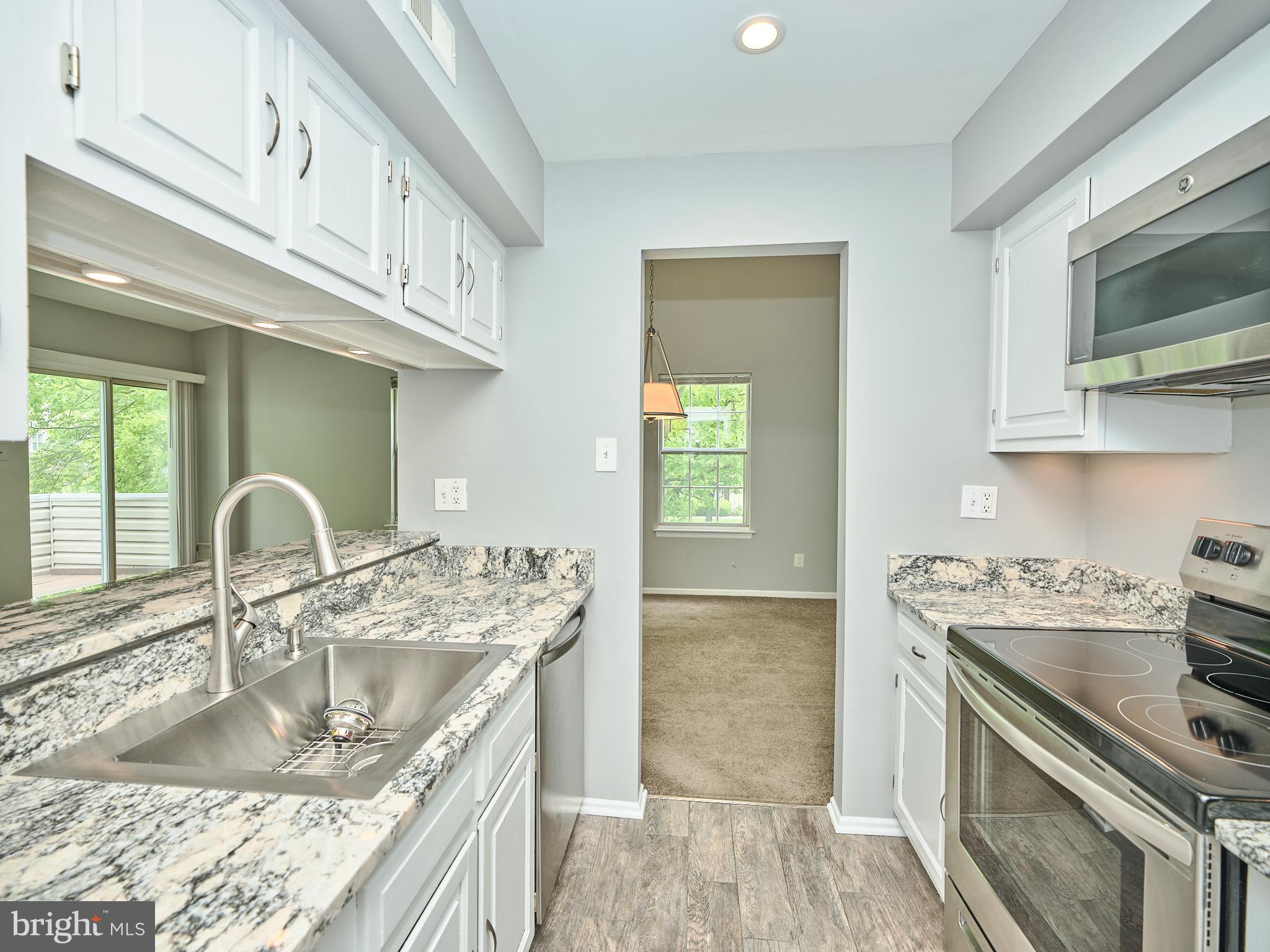 11 Meadow Ln #1a