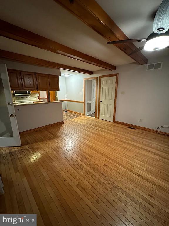 209 PEBBLE COURT