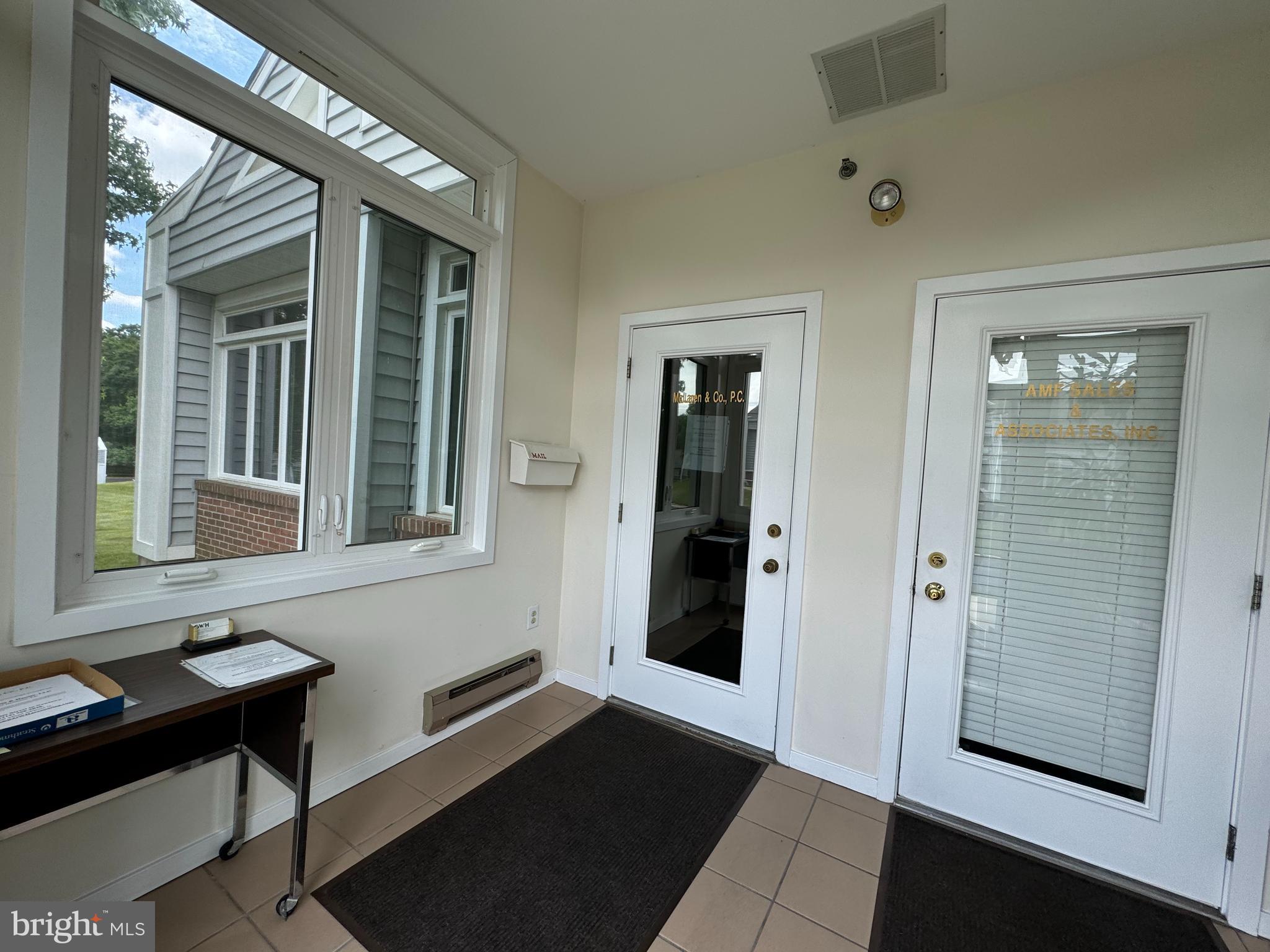 504 CORPORATE DRIVE W W