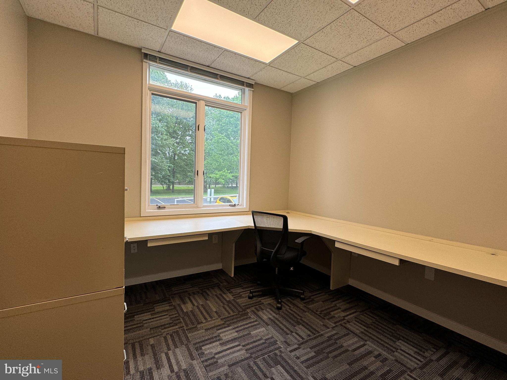 603 CORPORATE DRIVE W W