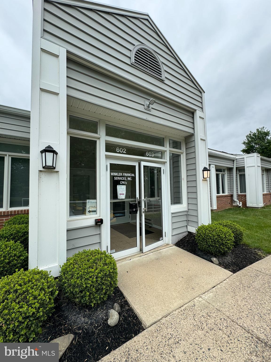 603 CORPORATE DRIVE W W