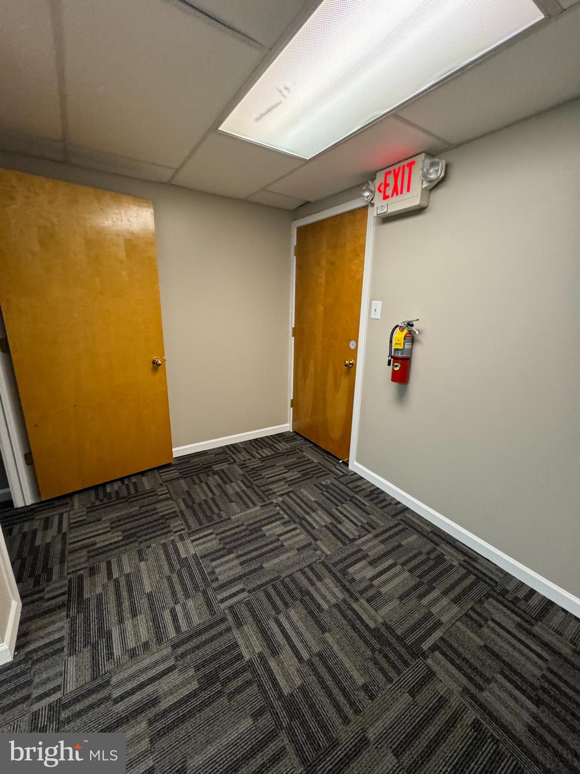 603 CORPORATE DRIVE W W